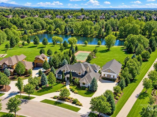 2230 N Vizcaya Way, Eagle, ID 83616