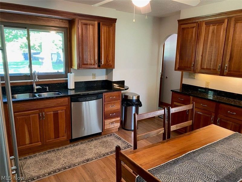 6430 Columbia Road, Olmsted Falls, OH 44138 Photo 3