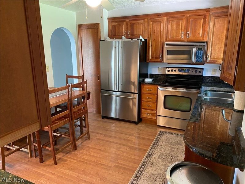 6430 Columbia Road, Olmsted Falls, OH 44138 Photo 4
