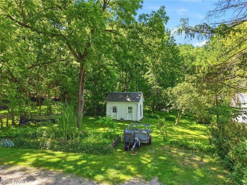 250 E Washington Street, Chagrin Falls, OH 44022 Photo 3