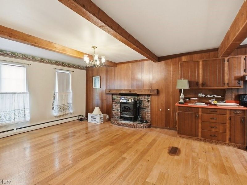 250 E Washington Street, Chagrin Falls, OH 44022 Photo 8