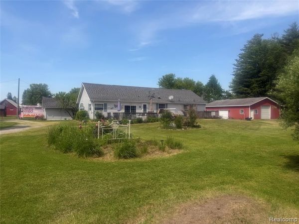 5716 Falkenbury Road, Deerfield Twp, MI 48461