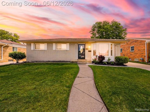 29340 Fairfield Avenue, Warren, MI 48088