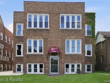 1300 Porter Street , Dearborn, MI 48124