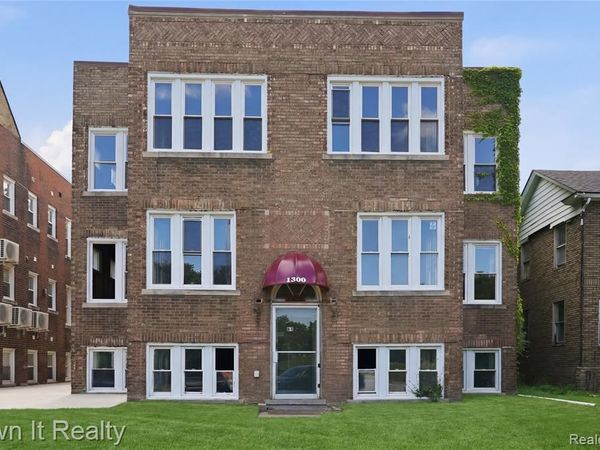 1300 Porter Street , Dearborn, MI 48124