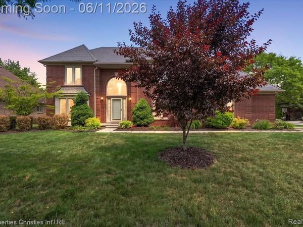 4708 Holland Drive, Troy, MI 48085