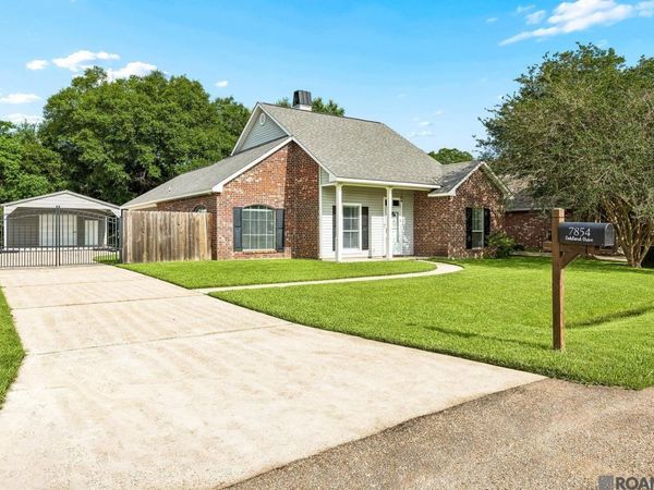 7854 Oakland Dr, Denham Springs, LA 70706