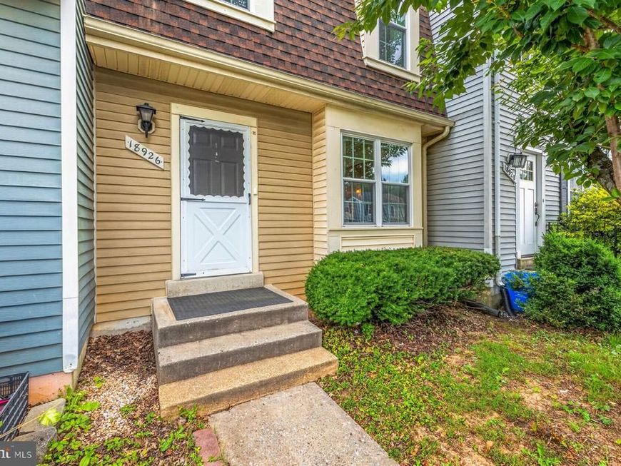 18926 Birdseye Drive, Germantown, MD 20874 Main Photo