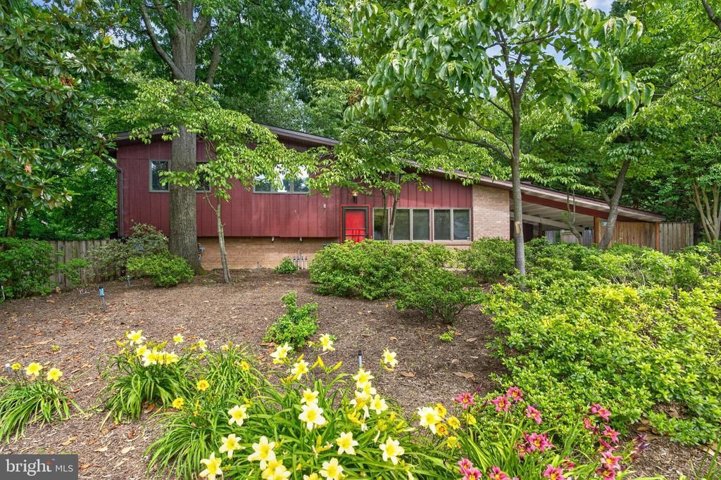 6018 Ridge View Drive, Alexandria, VA 22310 Main Photo
