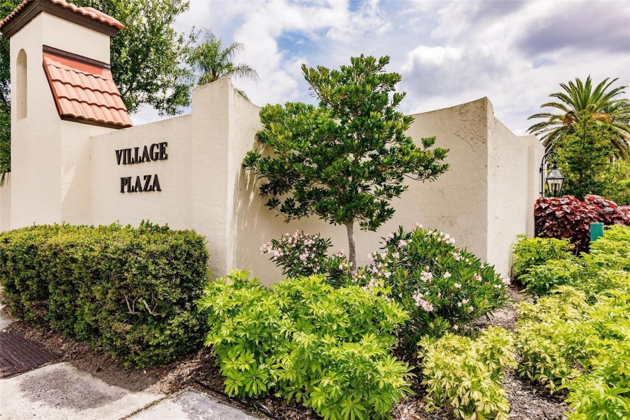 3540 Hispania Place , Unit 214, Sarasota, FL 34232 Photo