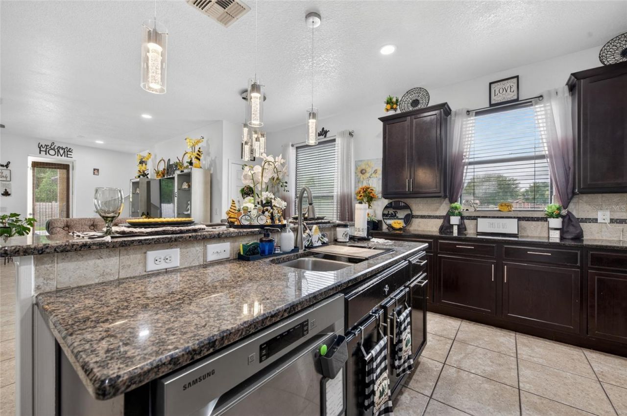 1801 Waterside Oaks Drive , Orange City, FL 32763 Photo