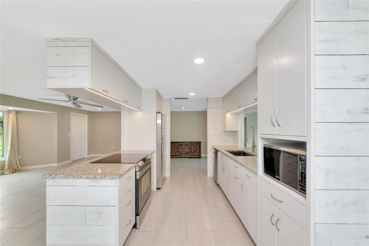 6211 Canary Street , Sarasota, FL 34241 Photo