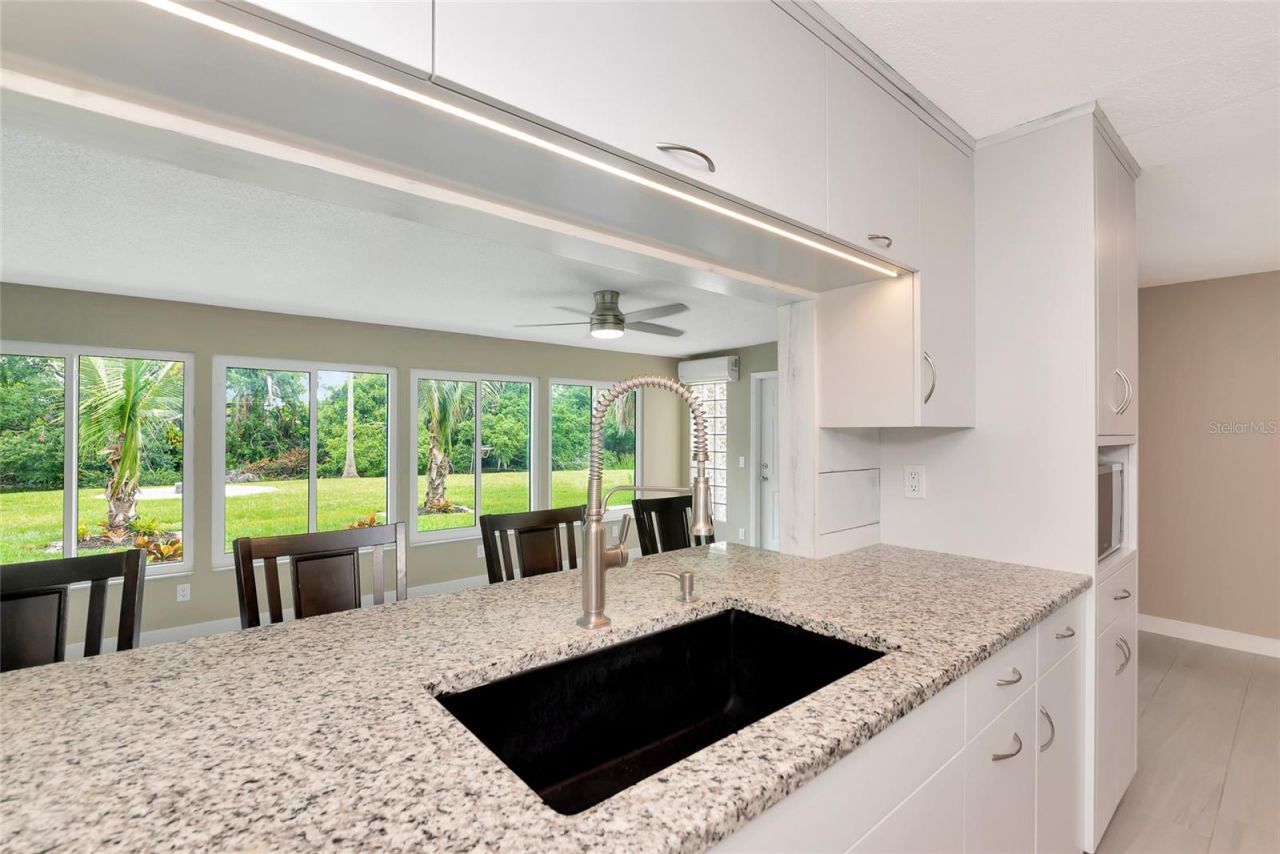6211 Canary Street , Sarasota, FL 34241 Photo