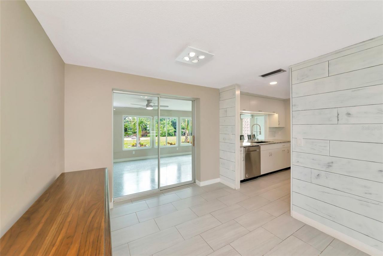 6211 Canary Street , Sarasota, FL 34241 Photo