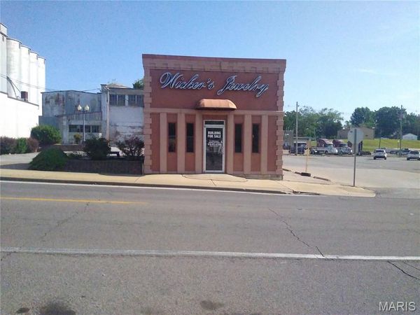 301 W Broadway Street , Steeleville, IL 62288
