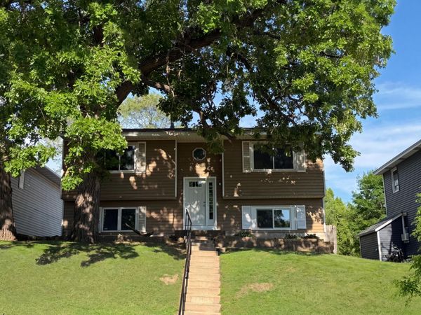 546 Hazel Street N, Saint Paul, MN 55119