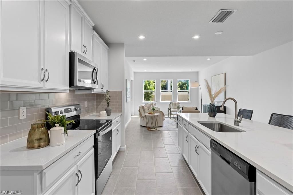 4676 Arboretum Cir, Unit 102, Naples, FL 34114 Photo