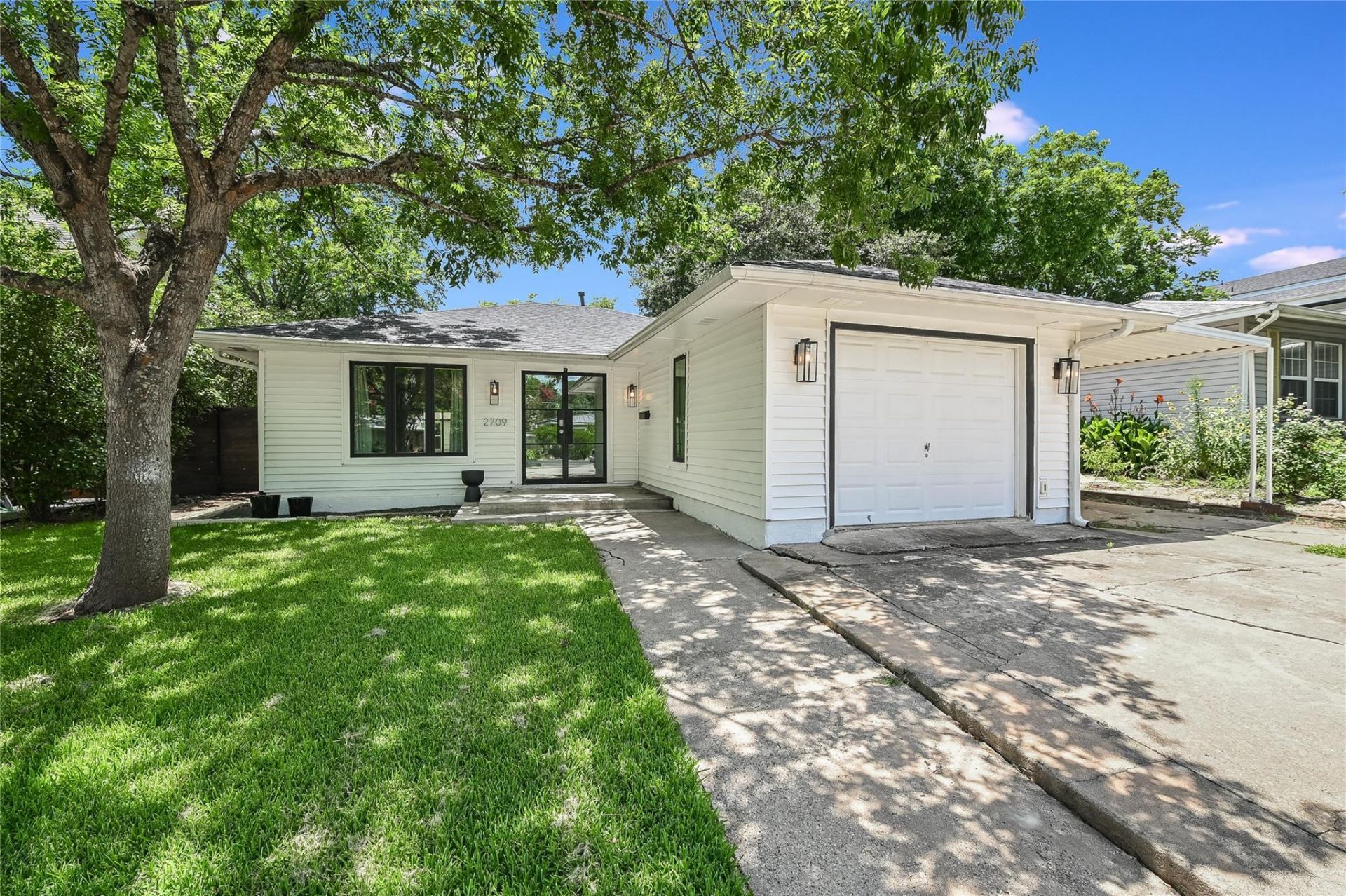 2709 W 49 1/2 St, Austin, TX 78731 Main Photo