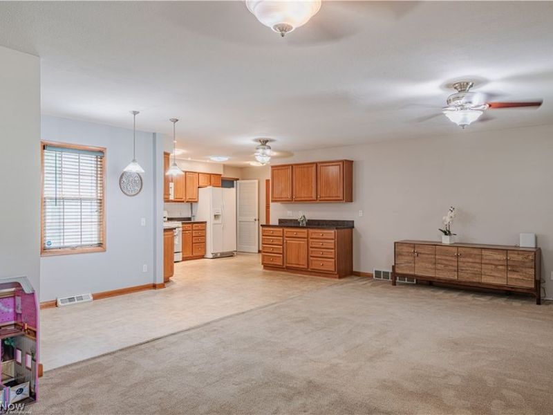 5018 Hartley Drive, Lyndhurst, OH 44124 Photo 13