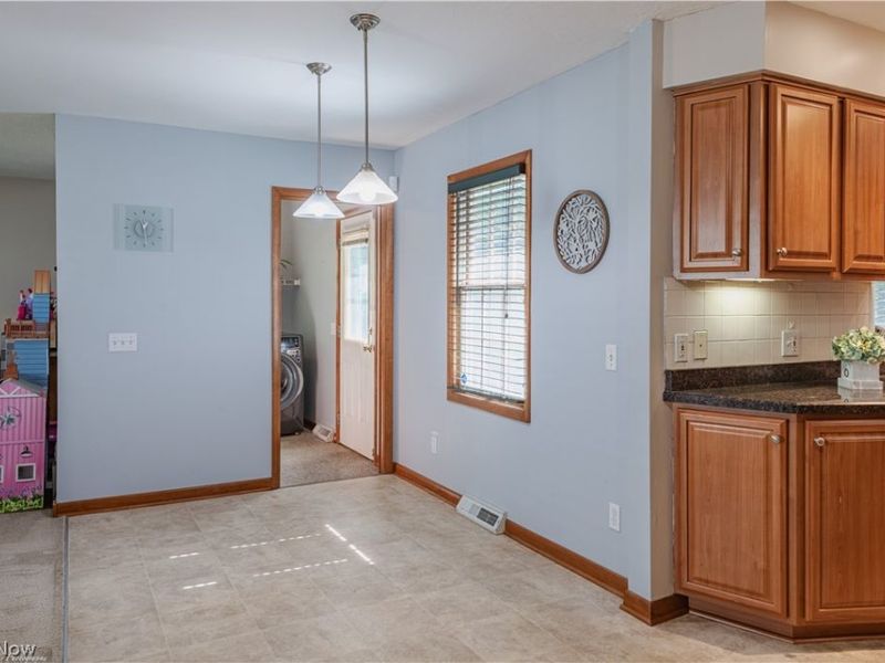5018 Hartley Drive, Lyndhurst, OH 44124 Photo 14
