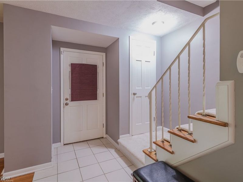 5018 Hartley Drive, Lyndhurst, OH 44124 Photo 2
