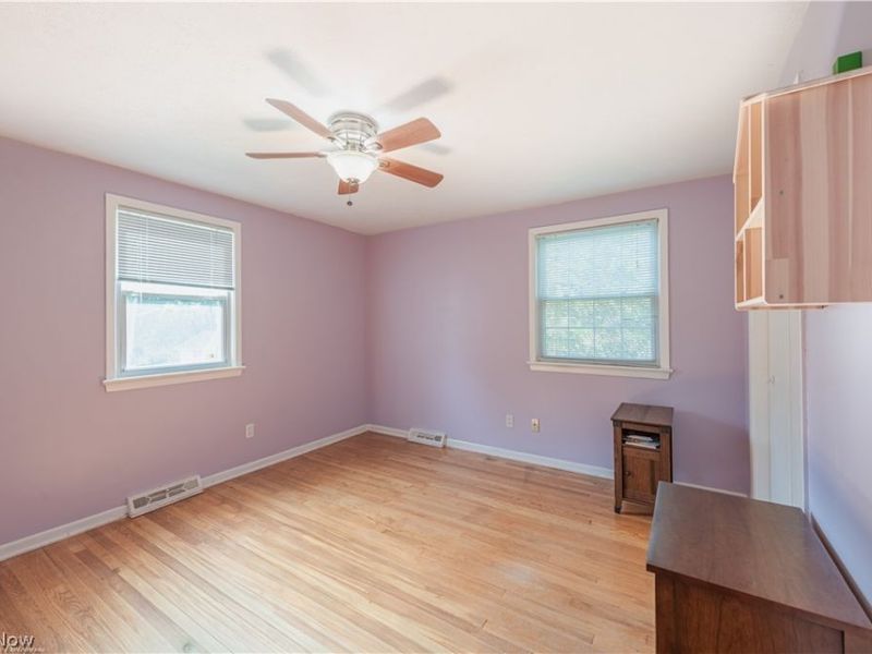 5018 Hartley Drive, Lyndhurst, OH 44124 Photo 22