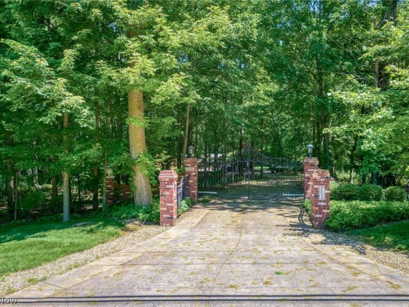 7035 Quarry Road , Amherst, OH 44001 Photo 2