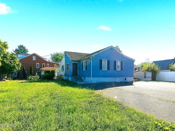 1708 Princeton Avenue, Lawrence, NJ 08648