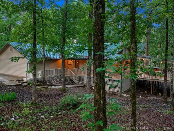 184 Cedar Creek Circle , Broken Bow, OK 74728