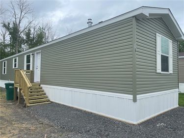 129 Saltonstall Street , Canandaigua, NY 14424