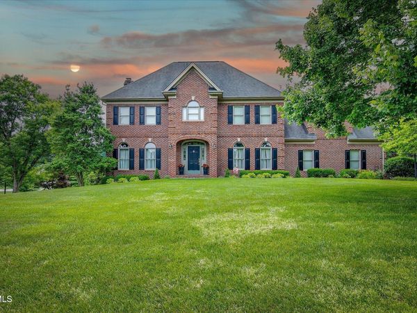 120 Peppertree Drive, Kingsport, TN 37664
