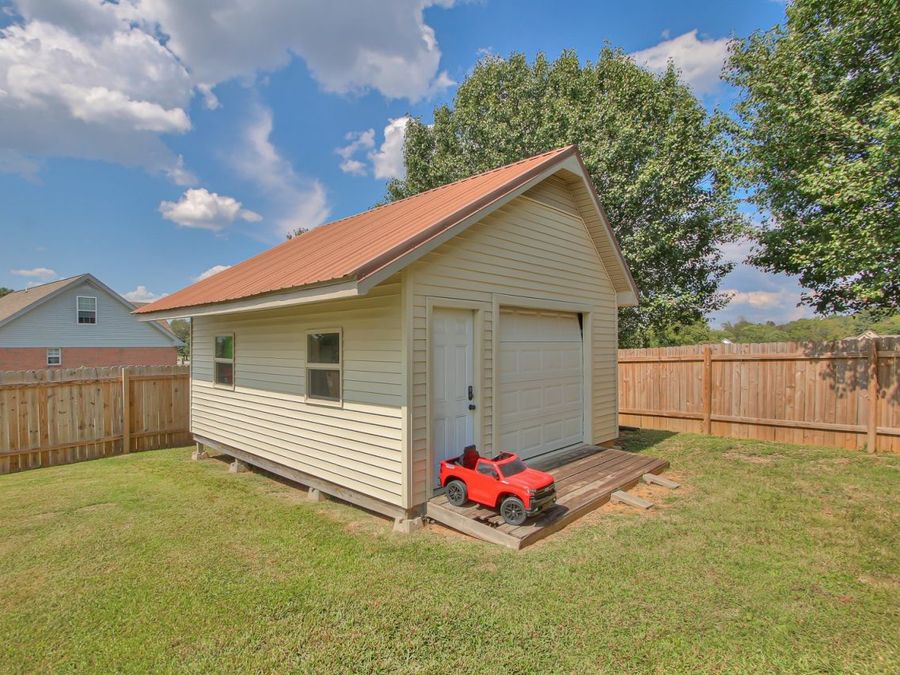 Property Image 37