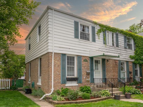 9019 Lincoln Avenue , Brookfield, IL 60513