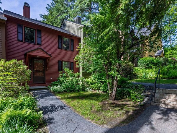 826 Hard Road, Unit B4, Hartford, VT 05059