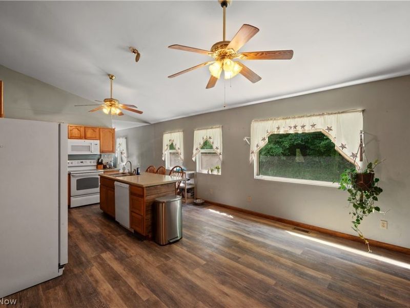 26601 Huckleberry Road , Coolville, OH 45723 Photo 10