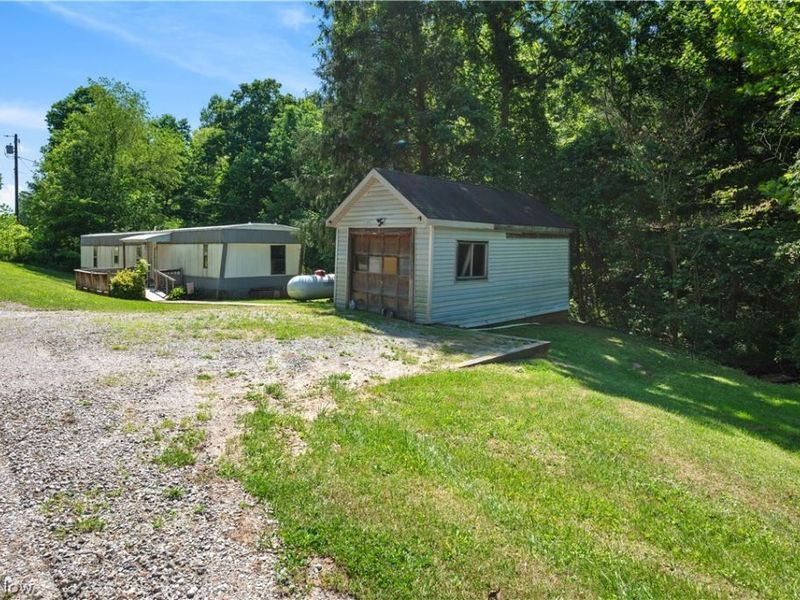 26601 Huckleberry Road , Coolville, OH 45723 Photo 22