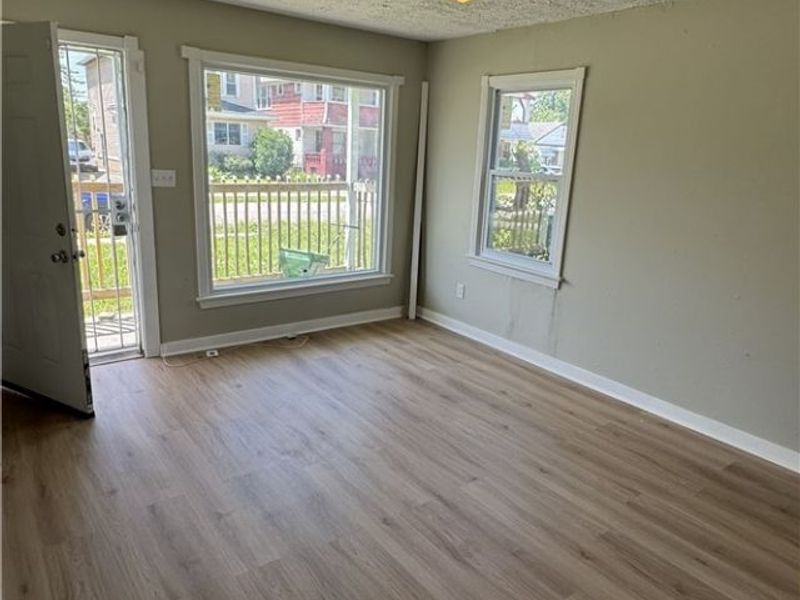 11825 Avon Avenue , Cleveland, OH 44105 Photo 2