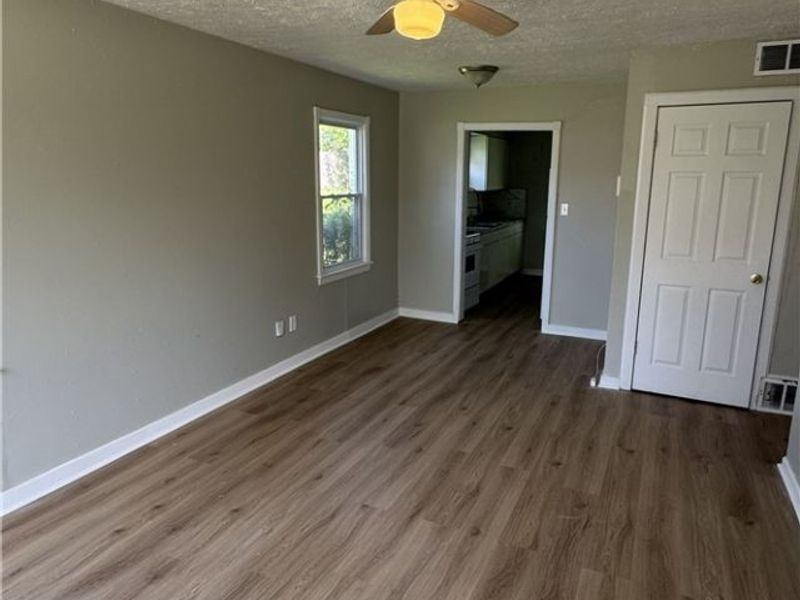 11825 Avon Avenue , Cleveland, OH 44105 Photo 8