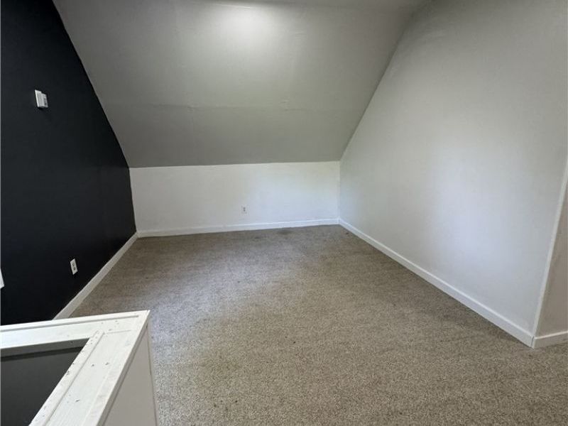 10209 Elwell Avenue , Cleveland, OH 44104 Photo 7