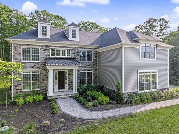 51 Chamberlain St, Hopkinton, MA 01748