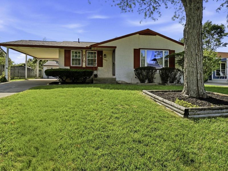 6493 Dobson Square E, Columbus, OH 43229 Photo 1
