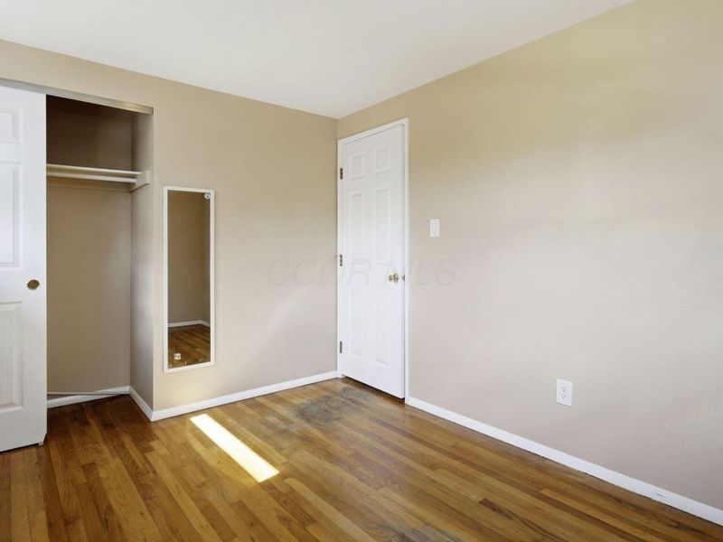 6493 Dobson Square E, Columbus, OH 43229 Photo 17