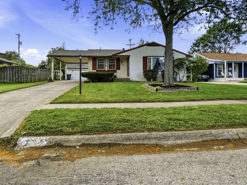 6493 Dobson Square E, Columbus, OH 43229 Photo 2