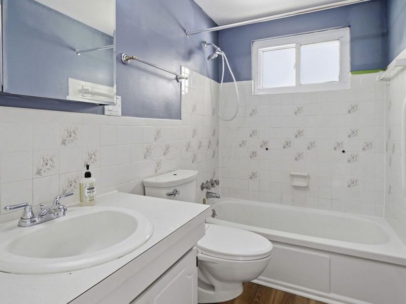 6493 Dobson Square E, Columbus, OH 43229 Photo 24