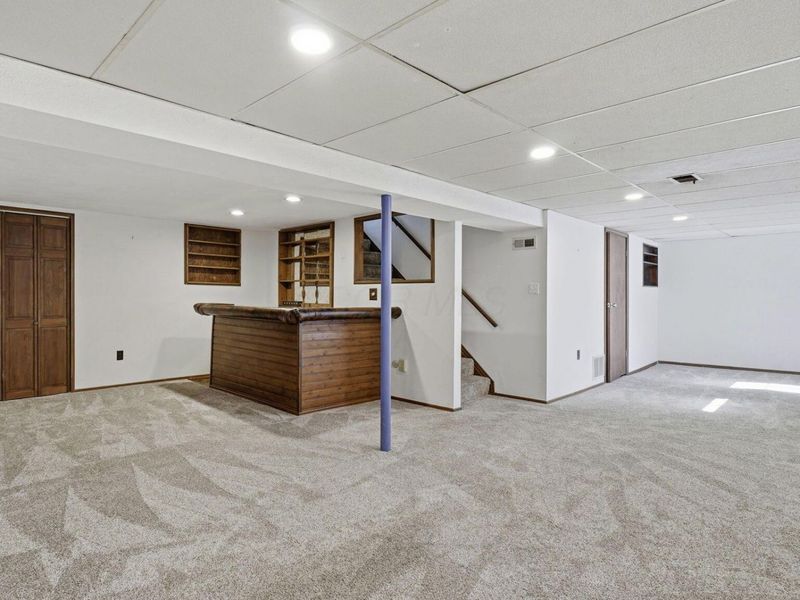 6493 Dobson Square E, Columbus, OH 43229 Photo 32