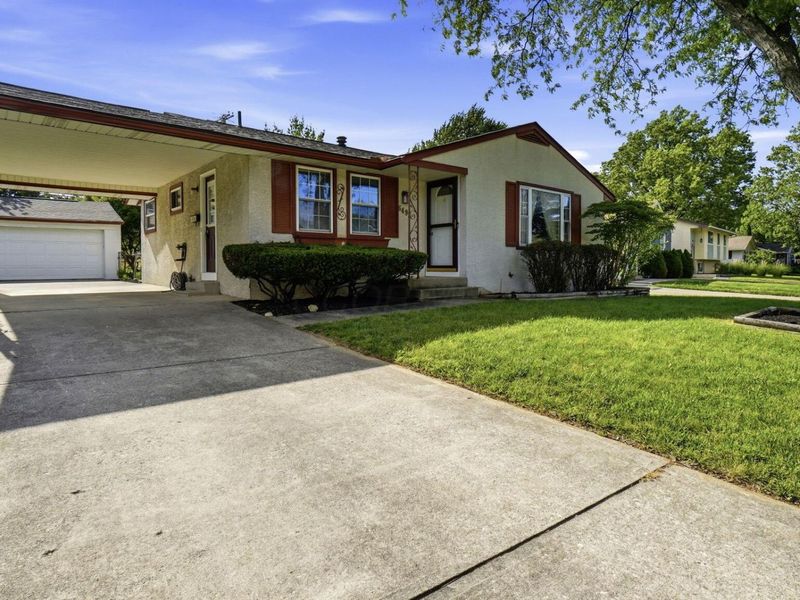 6493 Dobson Square E, Columbus, OH 43229 Photo 4