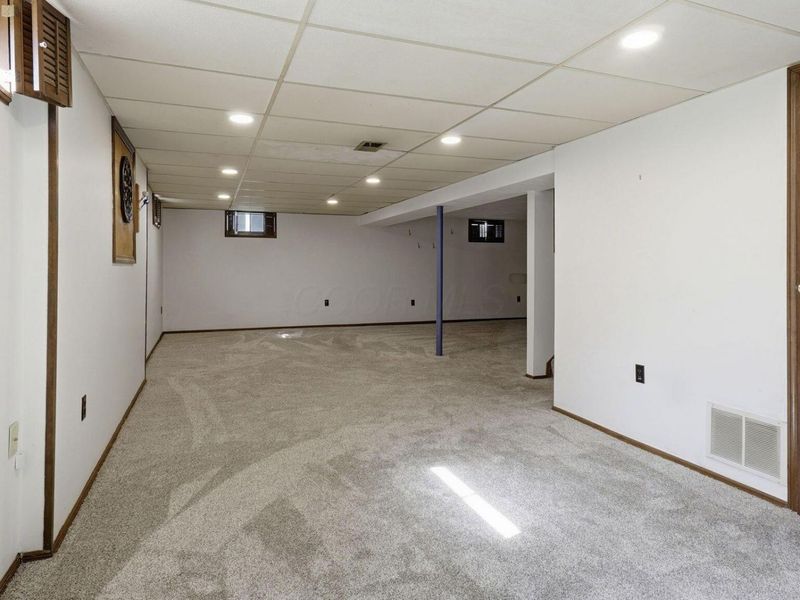 6493 Dobson Square E, Columbus, OH 43229 Photo 40