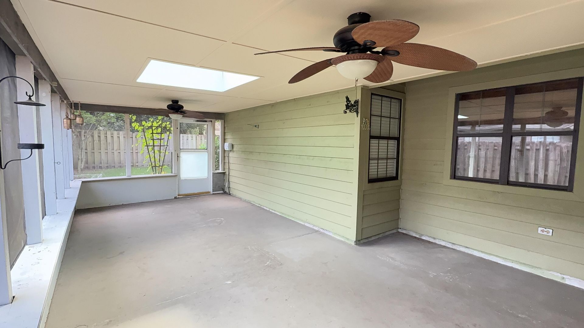 8257 Timberidge Court Photo 23