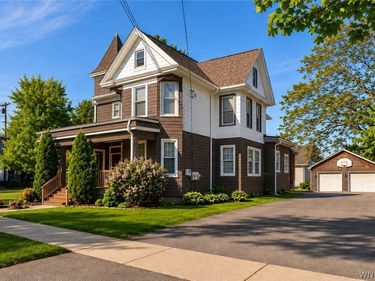 144 Vandervoort Street , North Tonawanda, NY 14120