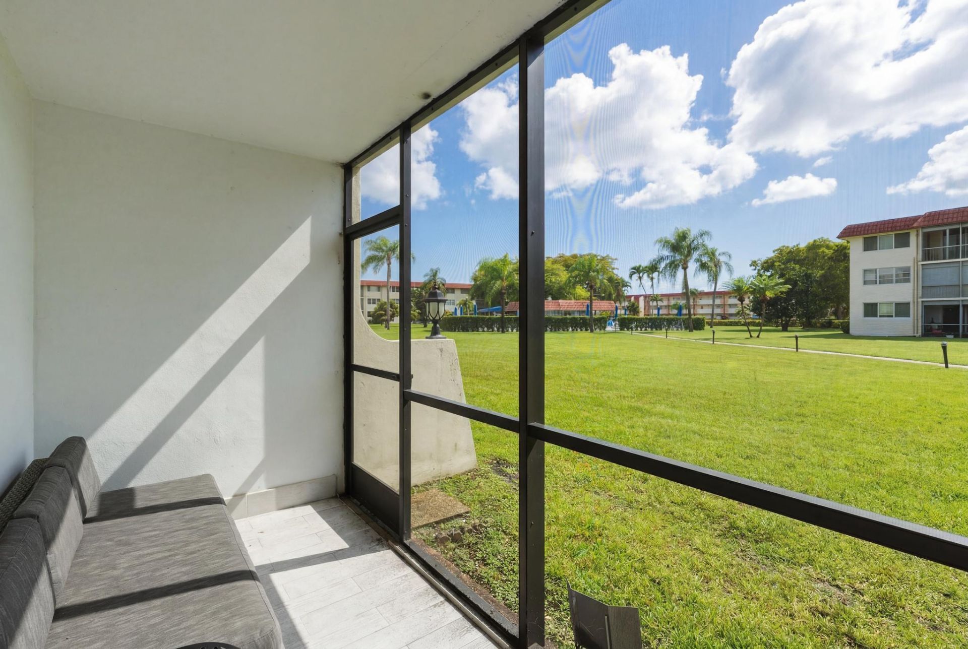 9523 N Hollybrook Lake Drive, Unit 103, Pembroke Pines, FL 33025 Photo